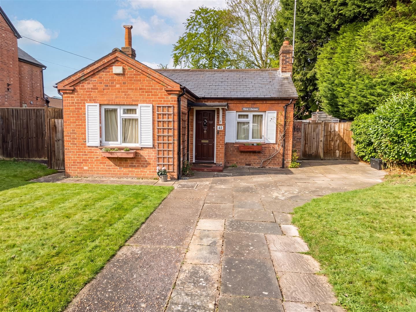 Fernbank Road, Ascot