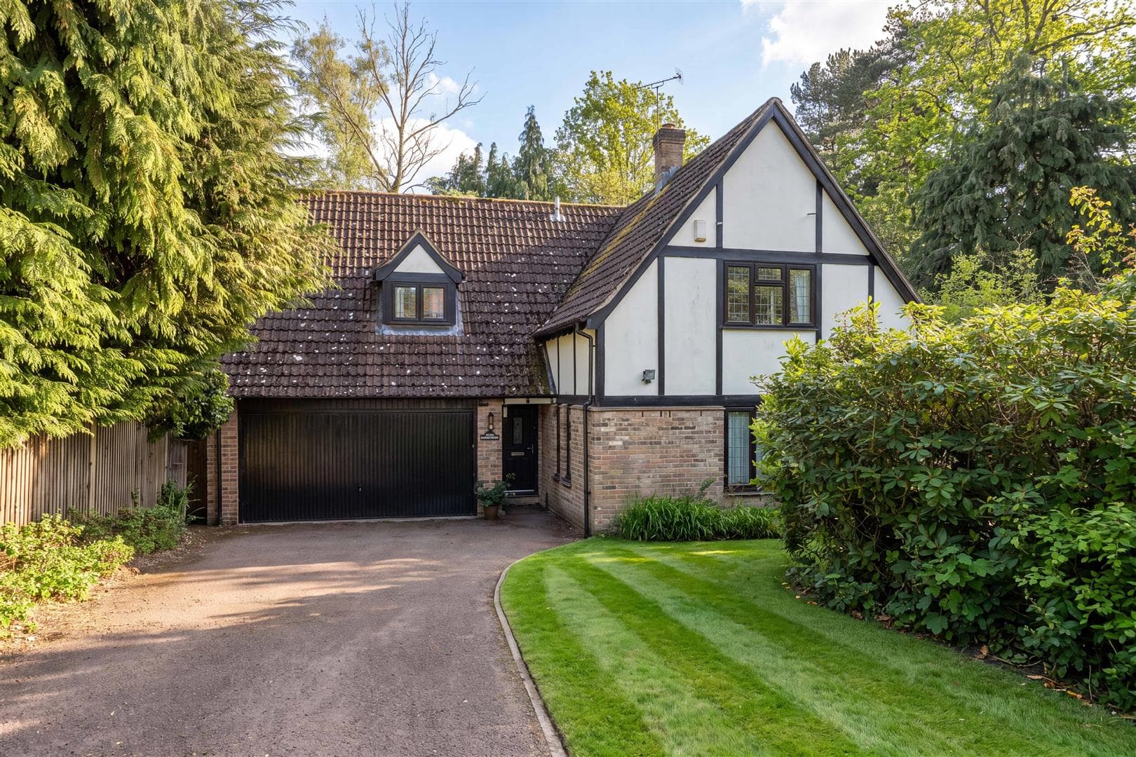 Oakdene, Ascot